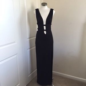 Fitted deep V strap maxi dress